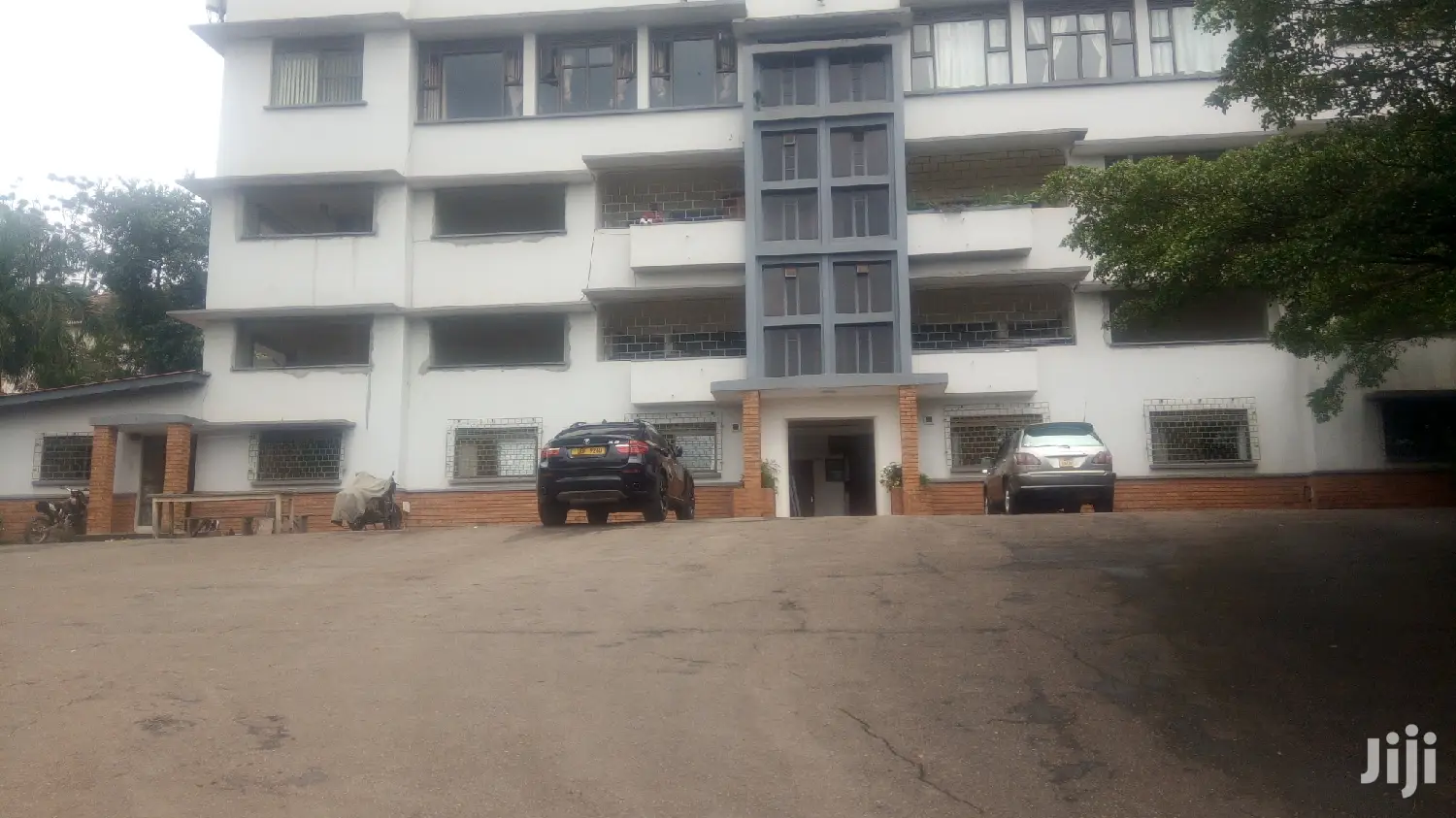 3bdrm Apartment in Central Division for Rent in Central Division