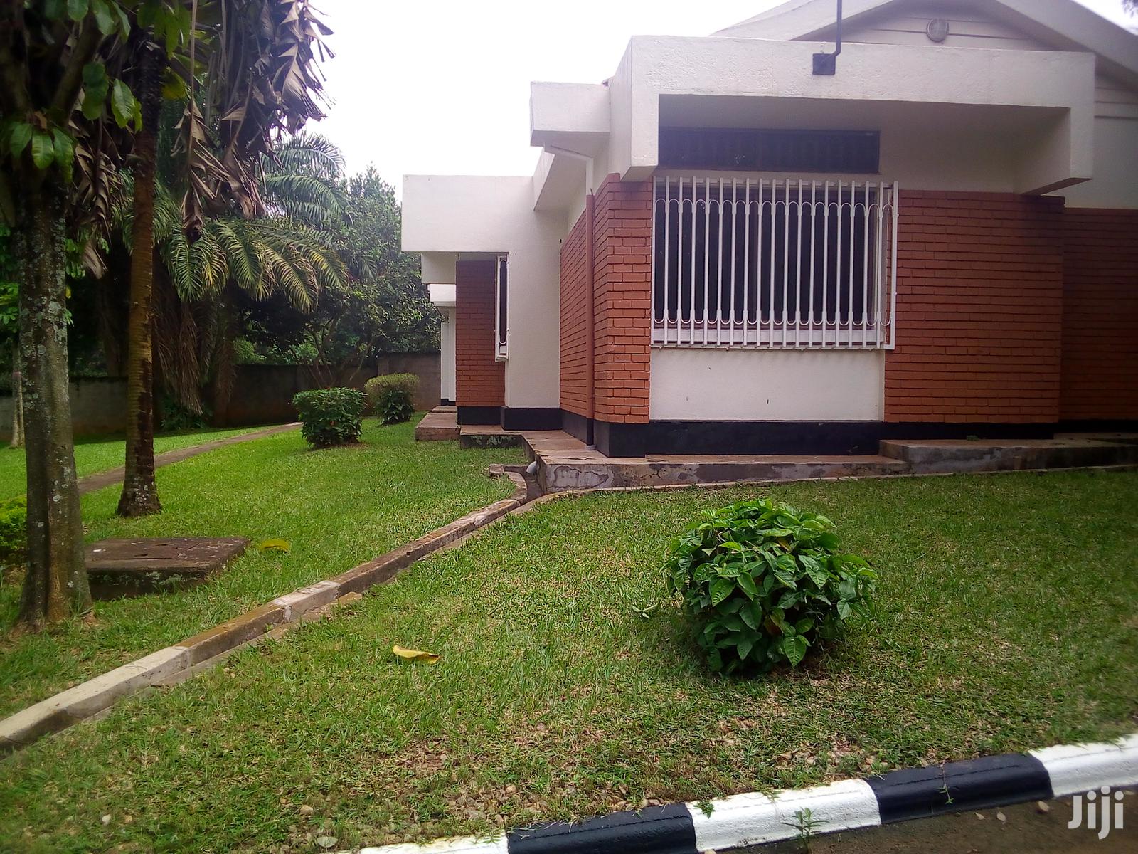 Three Bedroom House In Bugolobi For Rent in Kampala