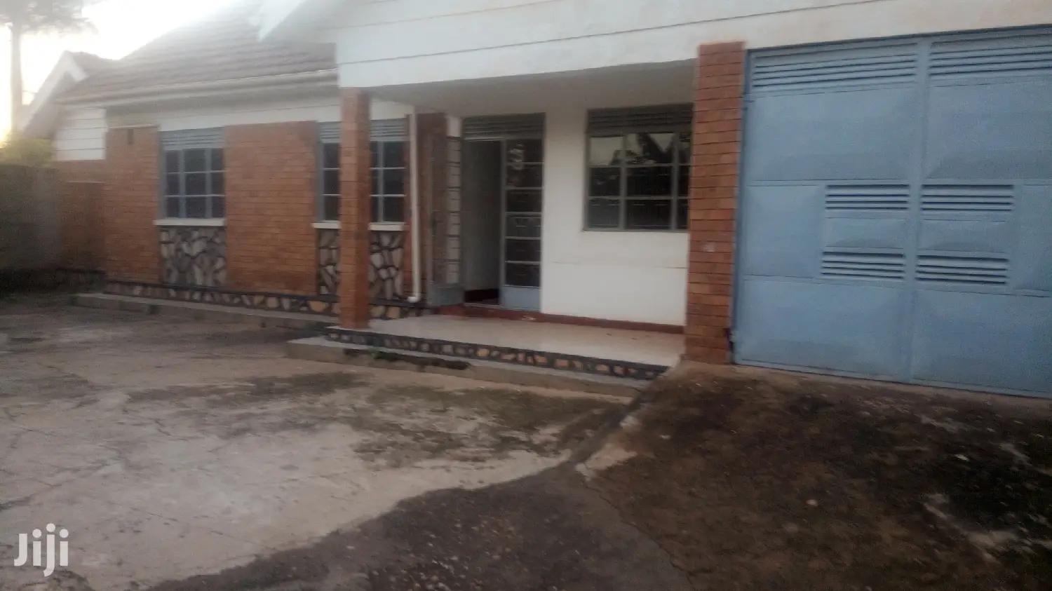 3bdrm Bungalow in Central Division for Rent in Central Division
