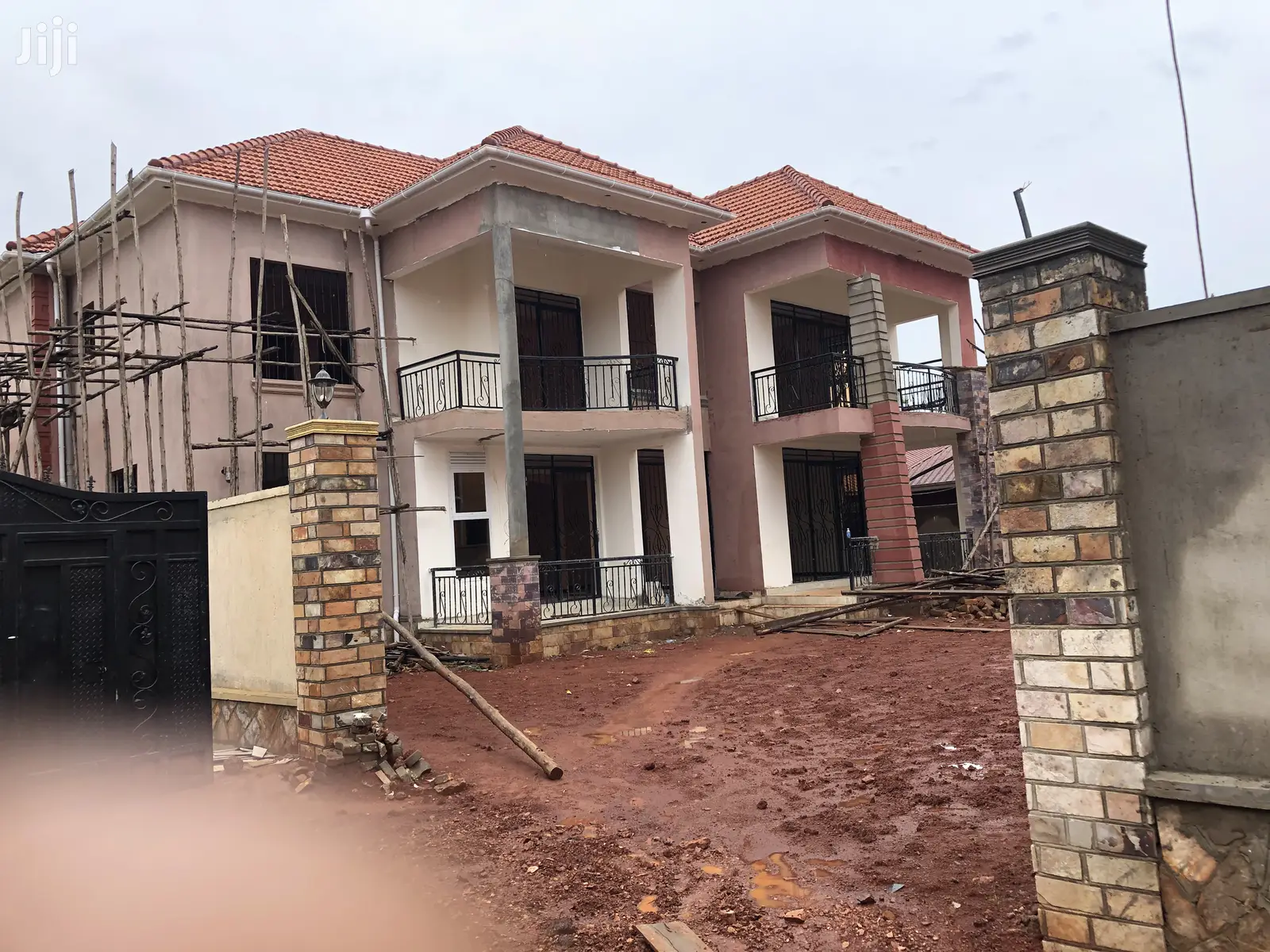 Kira Six Bedroom Mansion For Sale in Kampala