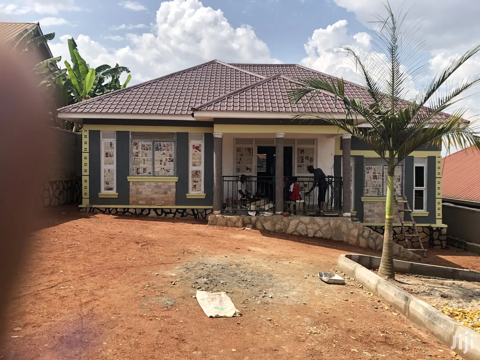Kira Bungaloo on Sell in Kampala