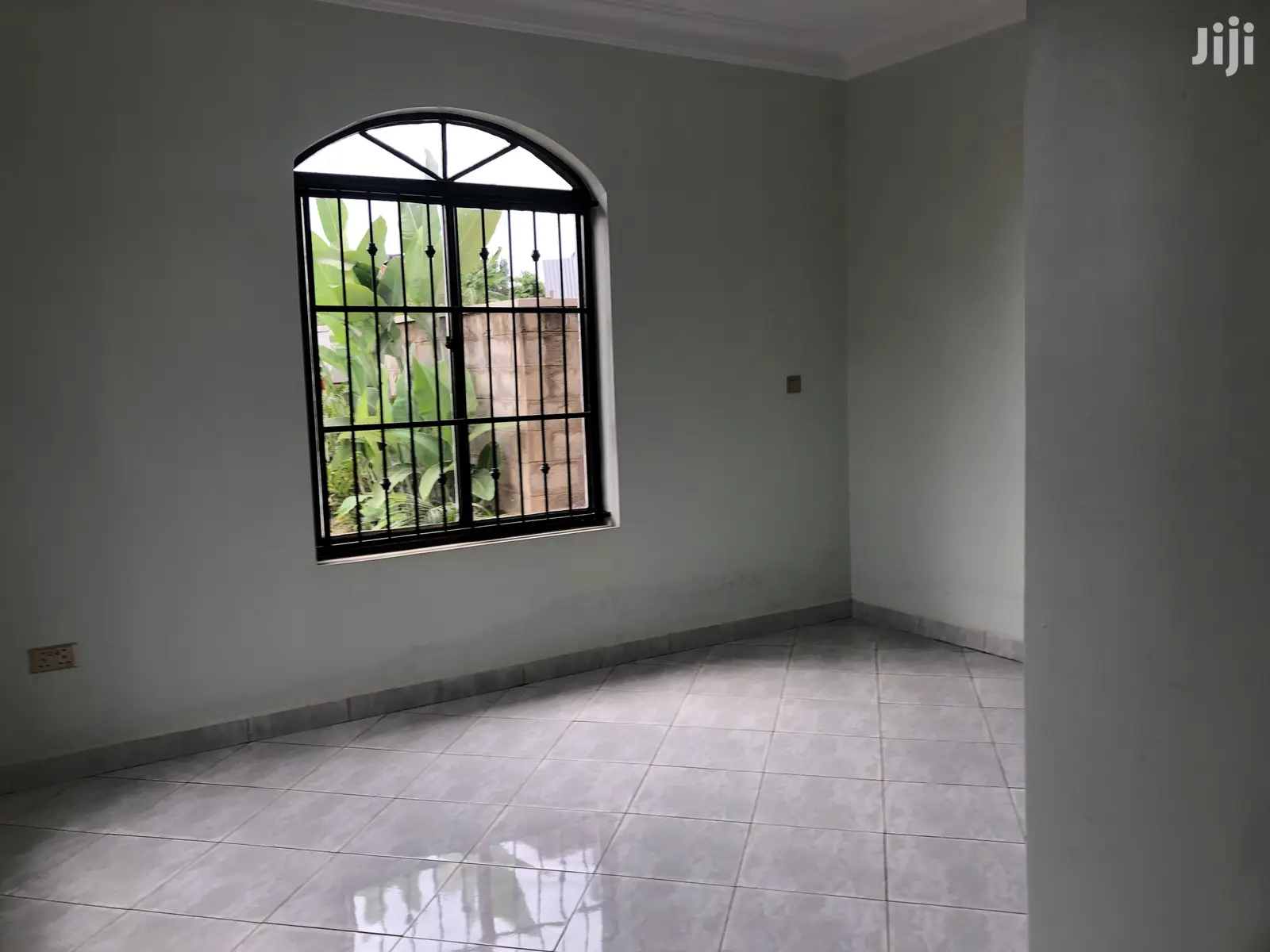NAJERA Modern Posh Beauty on Sell in Kampala