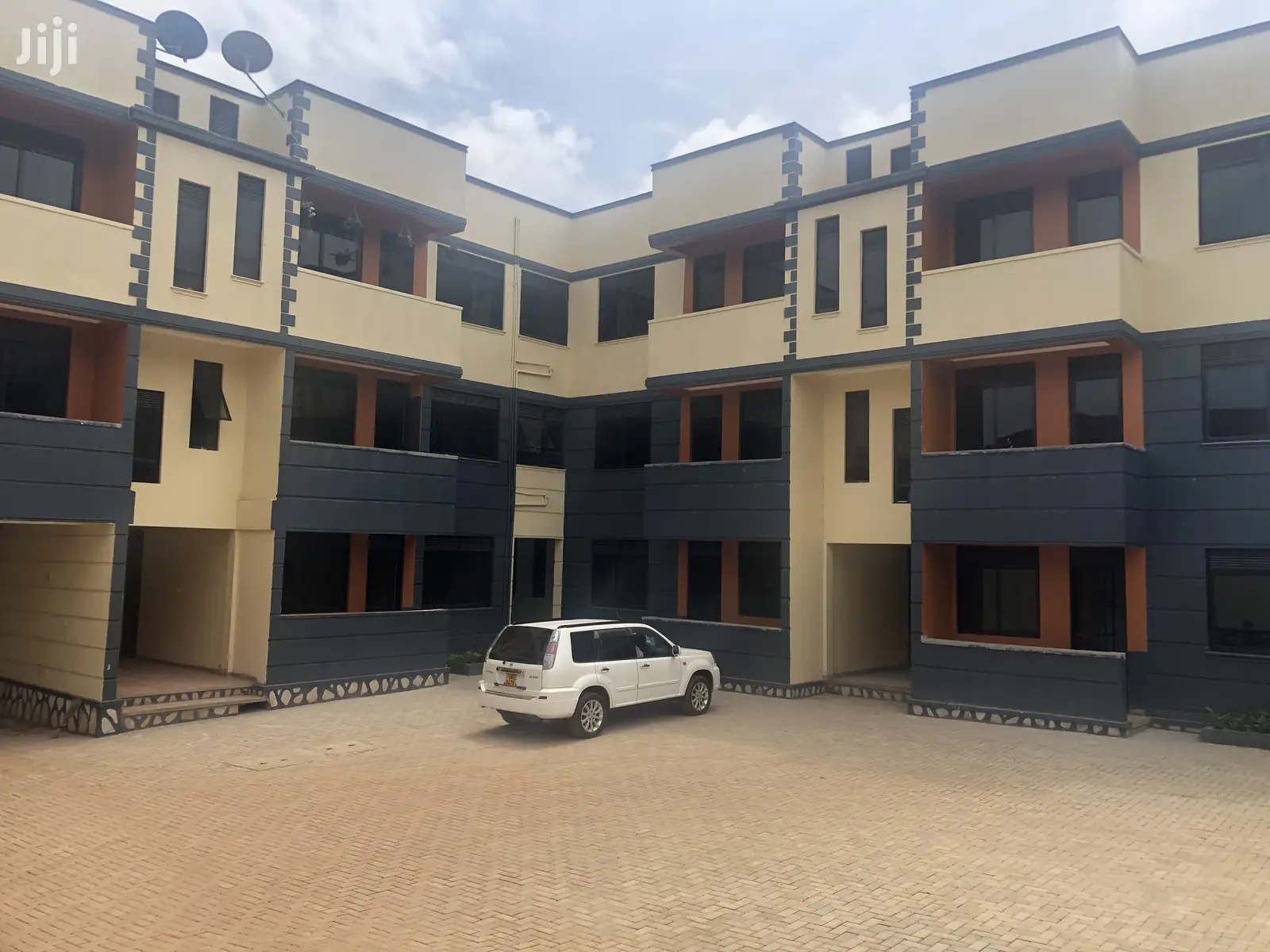 Kira 3 Bedroom Condominiums By The Tarmack On Sell in Kampala
