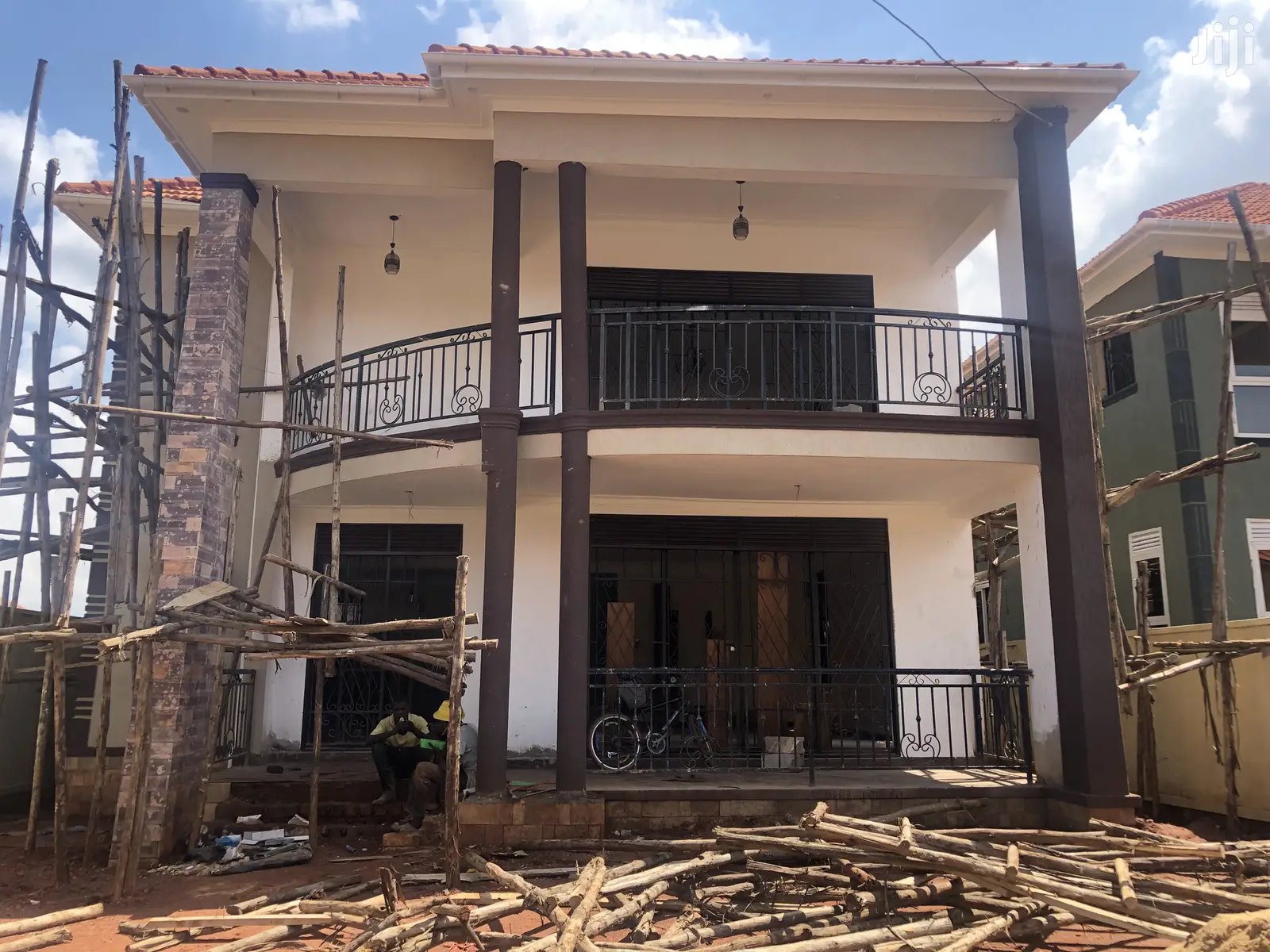 Hot,Kira Six Bedrooms Mansion Almost Complete on Sell in Kampala