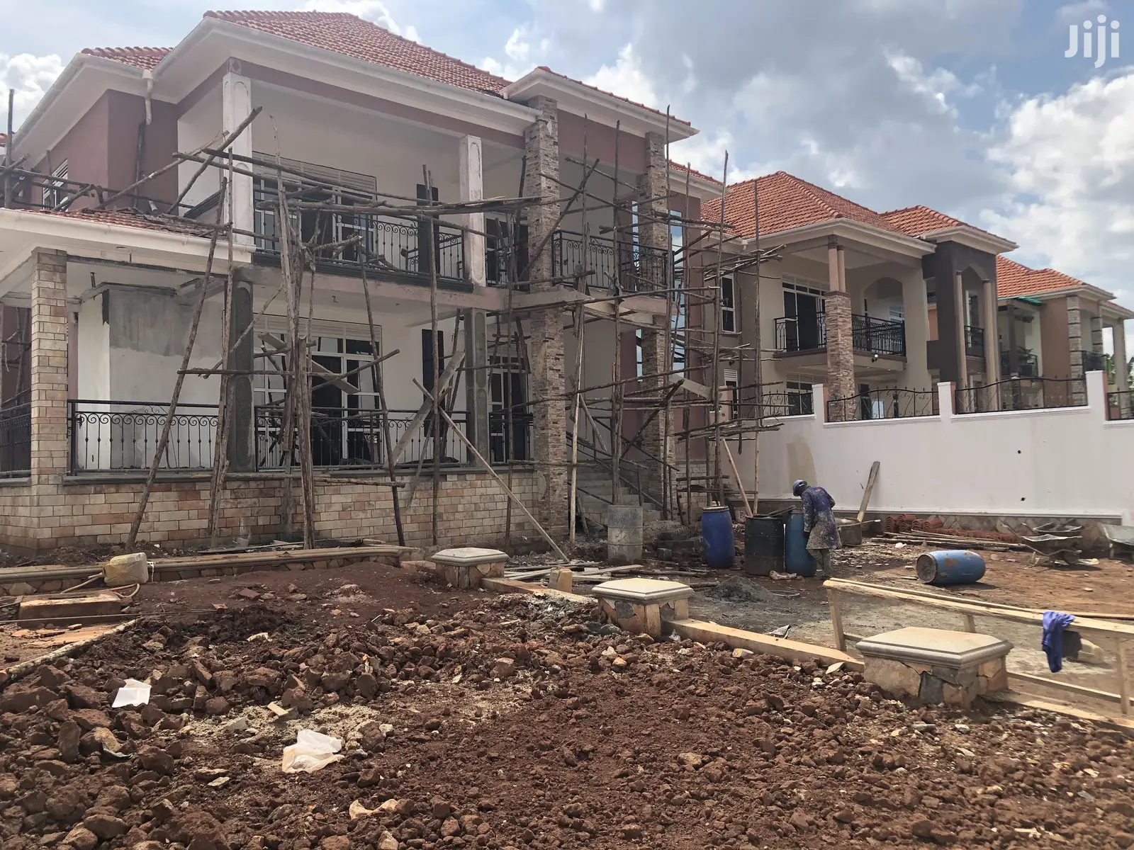 Kyanja Palatial Six Bedrooms Mansion on Sell in Kampala