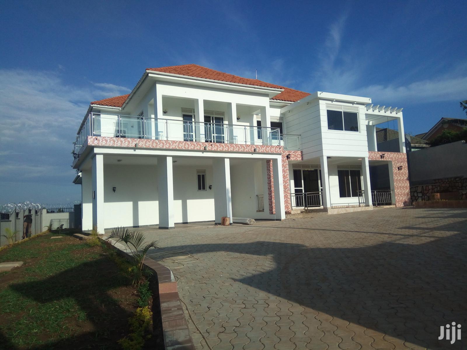 Kyanja 31decimals Mansion on Sell in Kampala