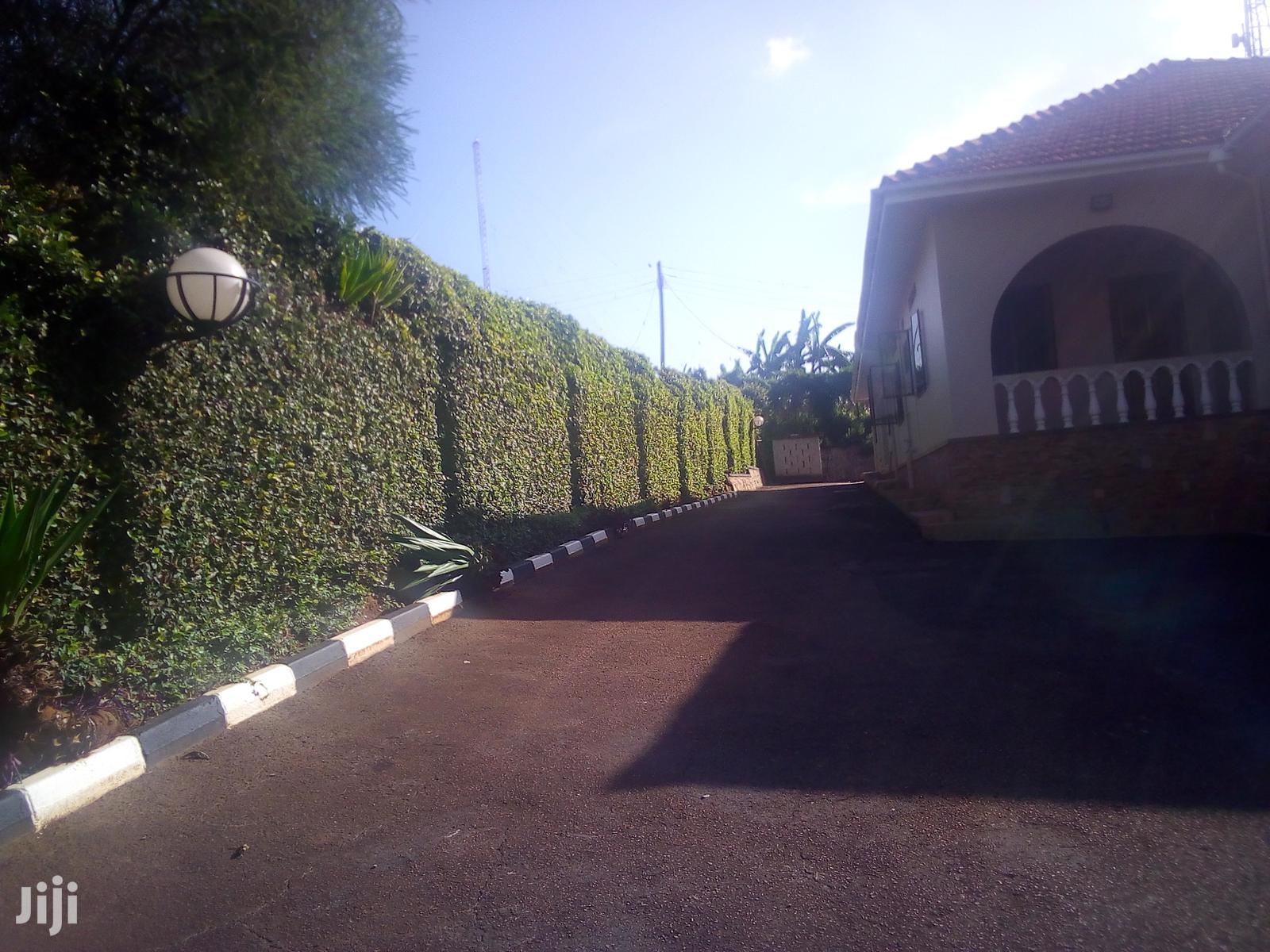 A Magnificent Banglow In Bugoloobi in Kampala