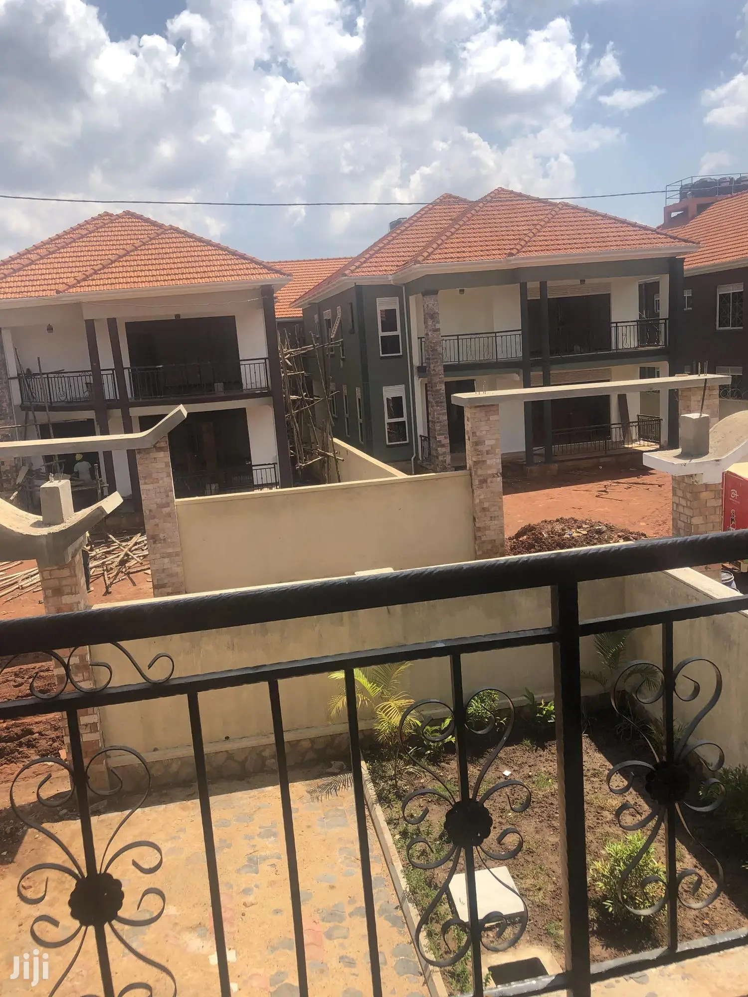 6 Bedroom Mansion In Kira For Sale in Kampala