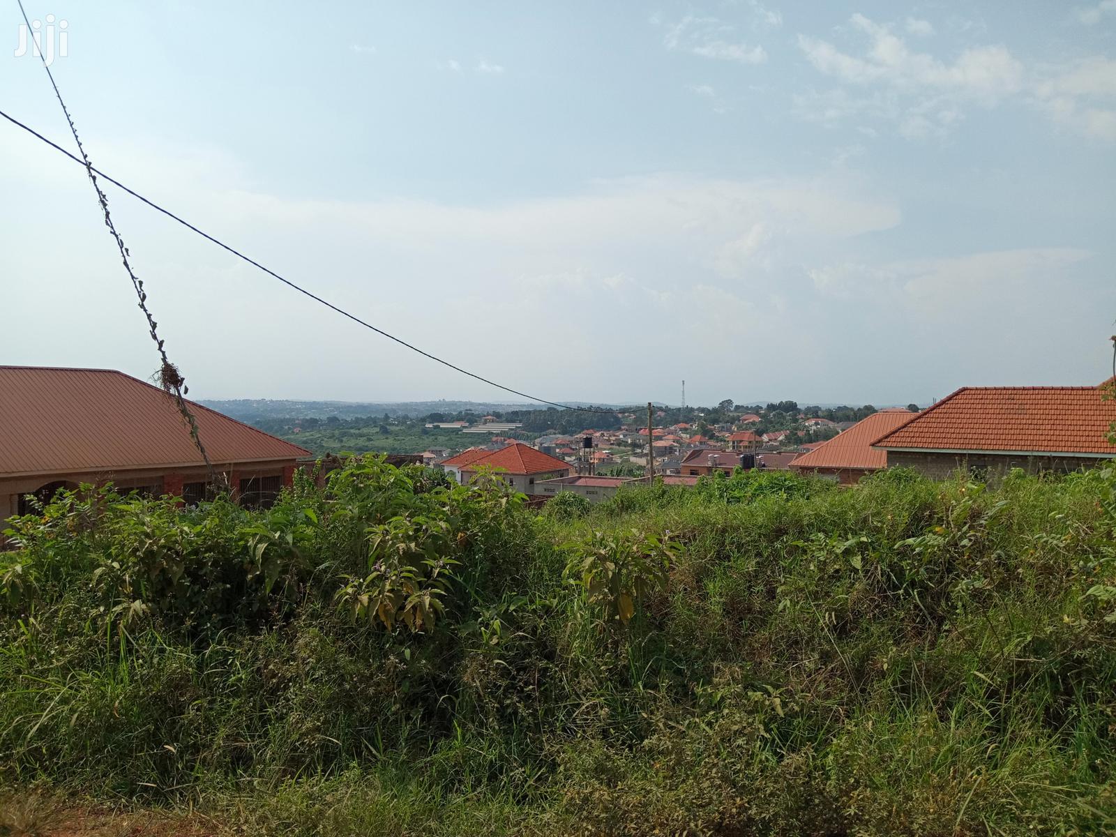 Kira Posh Plot on Sell in Kampala