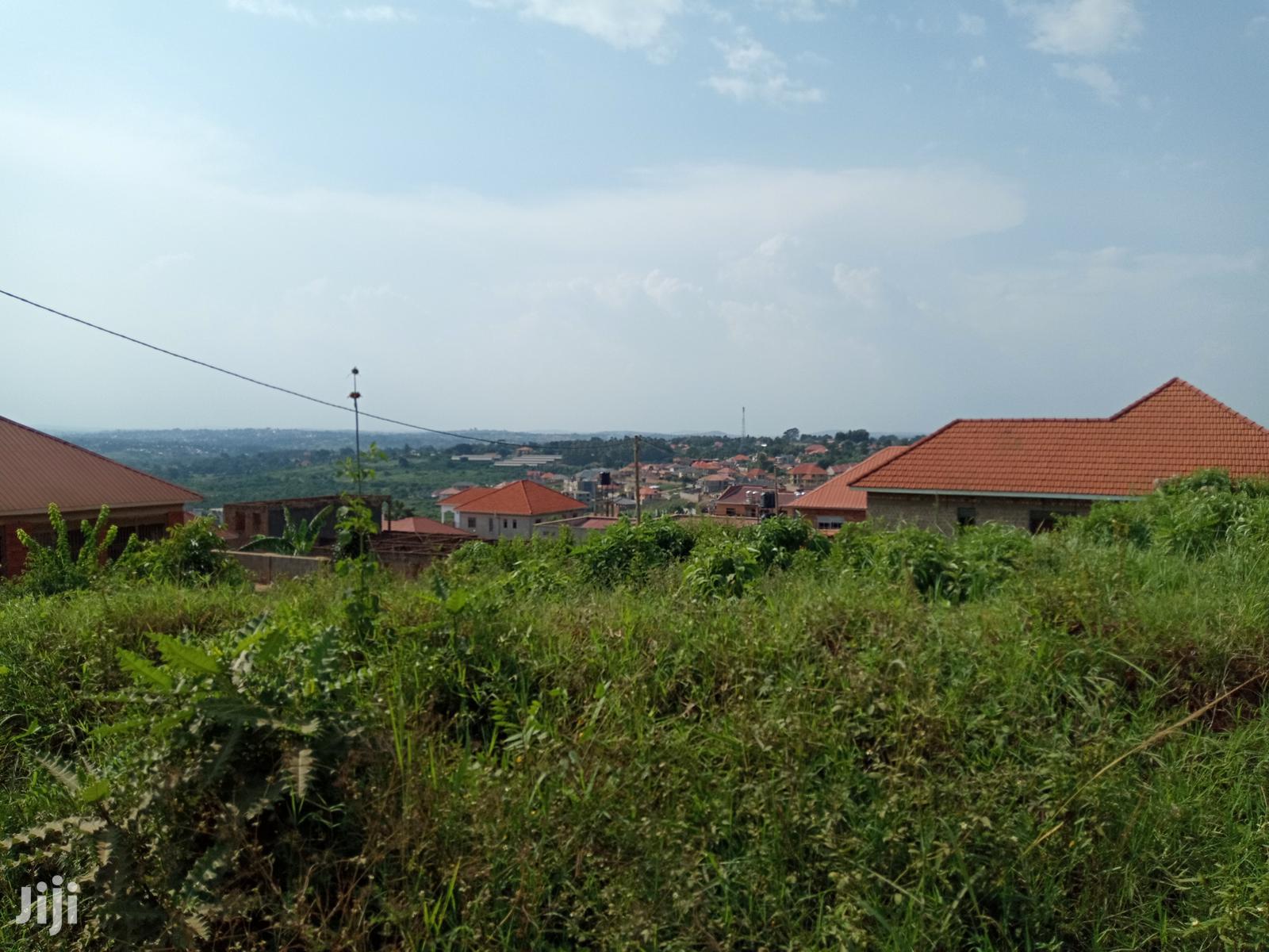 Kira Kimwani 25 Decimals Land Near Tarmack for Sale in Kampala