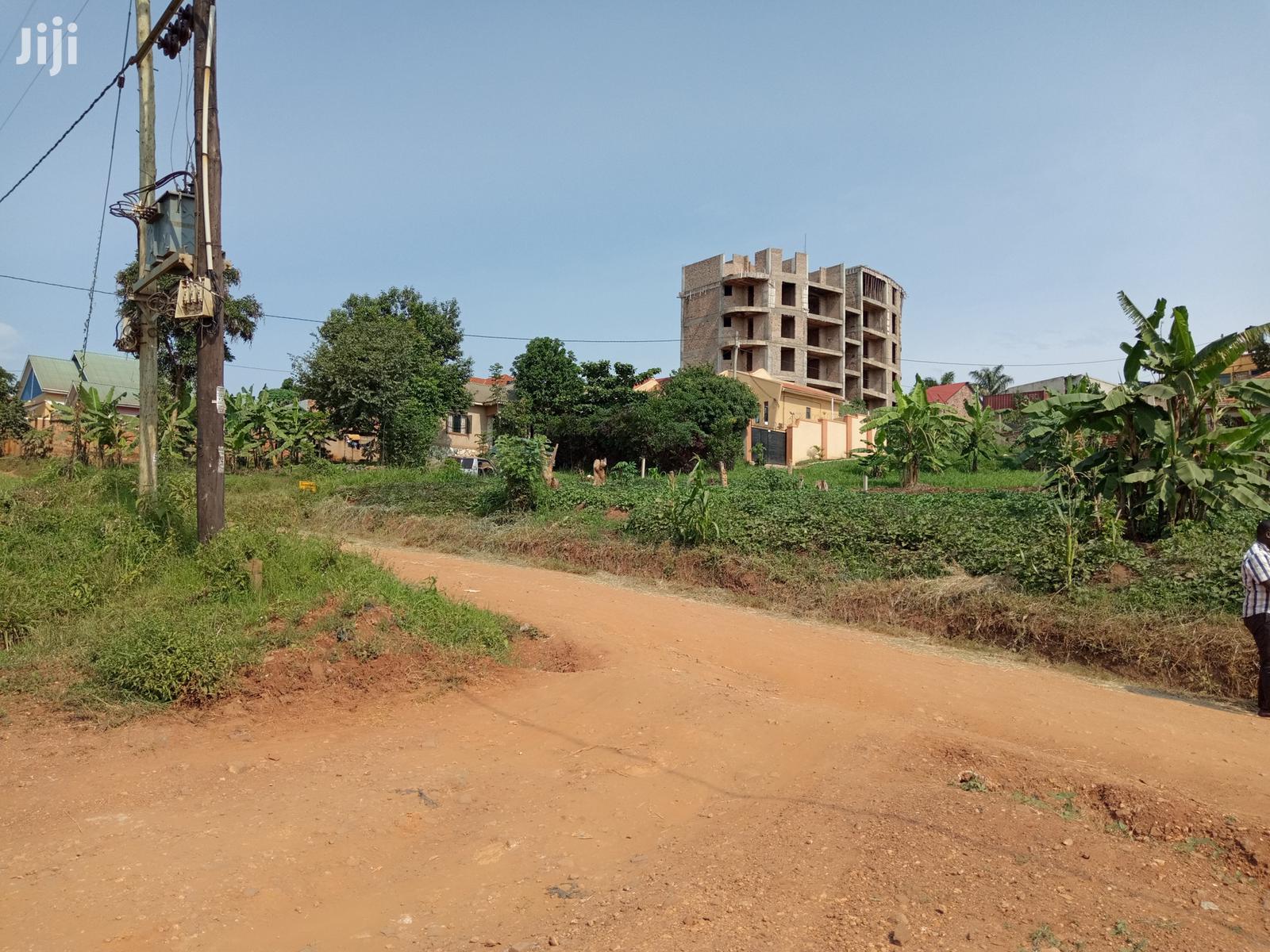 Kira Kimwani 25 Decimals Land Near Tarmack for Sale in Kampala