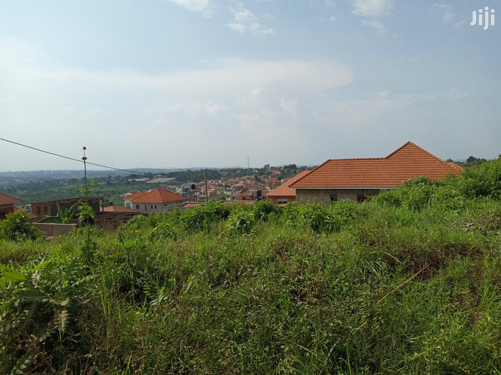 Kira Kimwani 25 Decimals Near Tarmack Plot on Sell in Kampala