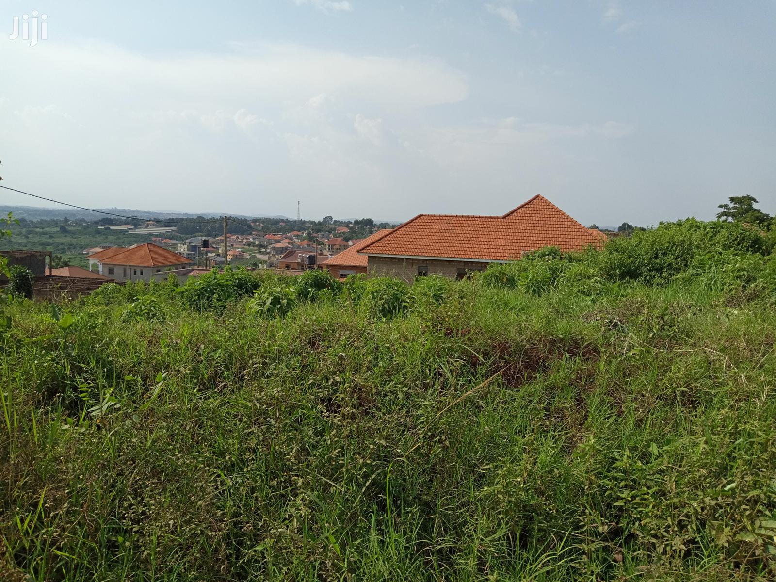 Kira Kimwani 25 Decimals Near Tarmack Plot on Sell in Kampala