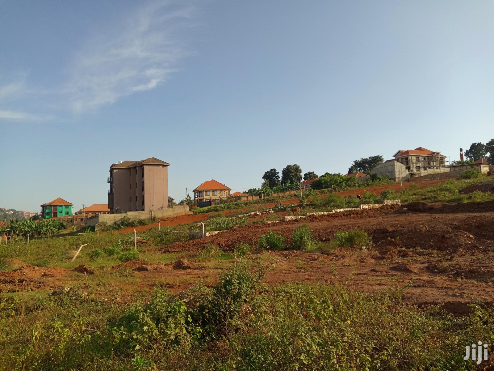 Kira Kimwani 25 Decimals Near Tarmack Modern Land on Sell in Kampala