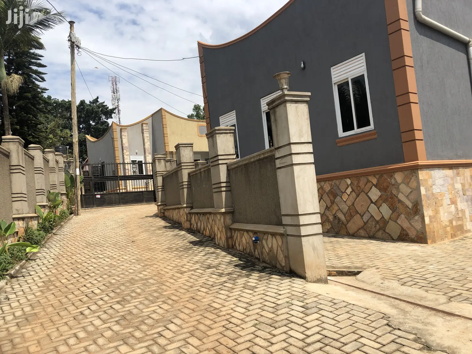 Najjera Town House on Sell in Kampala