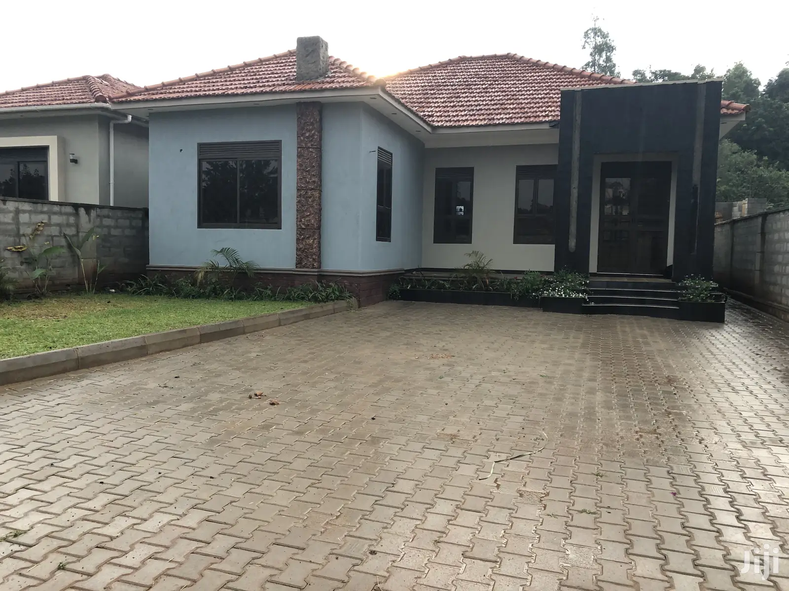 Kira an Enchanting House on Sell in Kampala