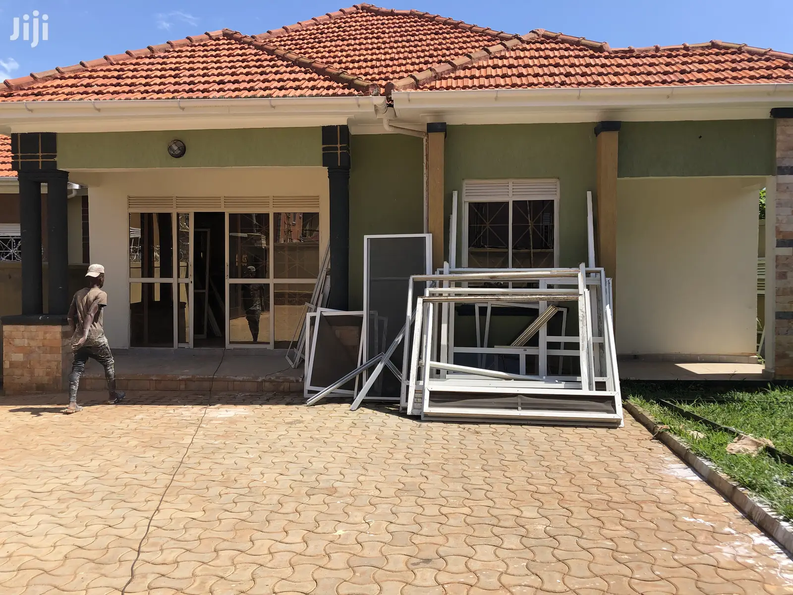Kira Mamerito Road Gallant House on Sale in Kampala