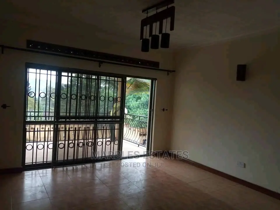 Beautiful 5 Bedrooms House For Rent In Bugolobi in Kampala