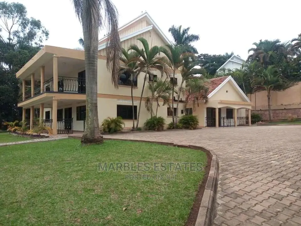 Beautiful 5 Bedrooms House For Rent In Bugolobi in Kampala