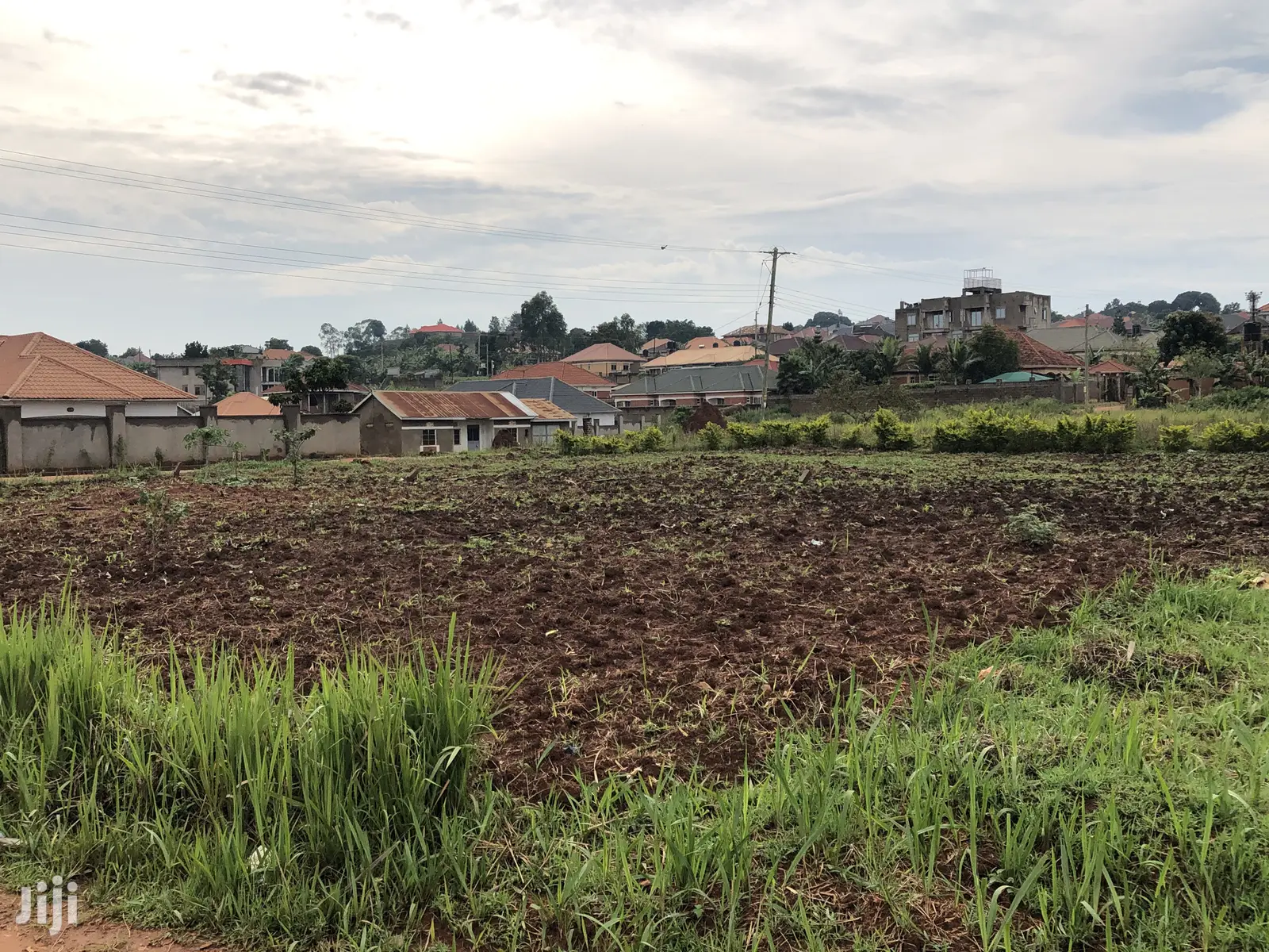 Hot,Kira Kimwani 25 Decimals Land Near Tarmack on Sale in Kampala
