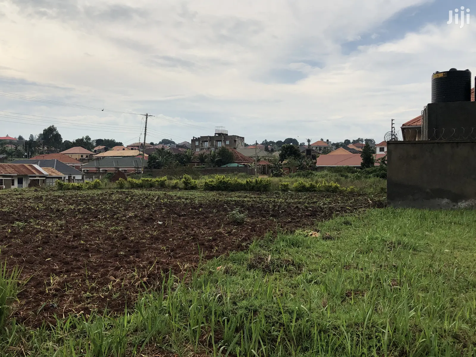 Hot,Kira Kimwani 25 Decimals Land Near Tarmack on Sale in Kampala
