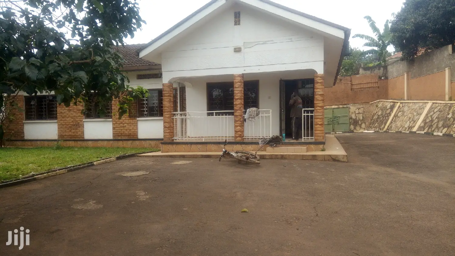 Spacious Banglow in Kampala