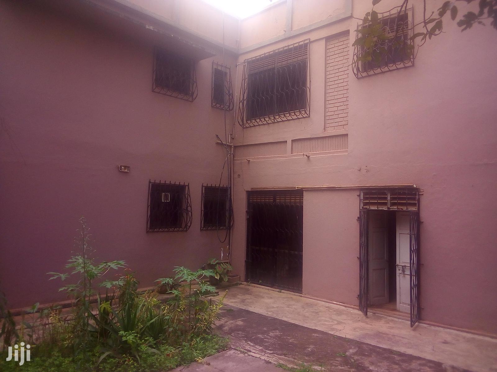 House In Kololo For Rent in Kampala