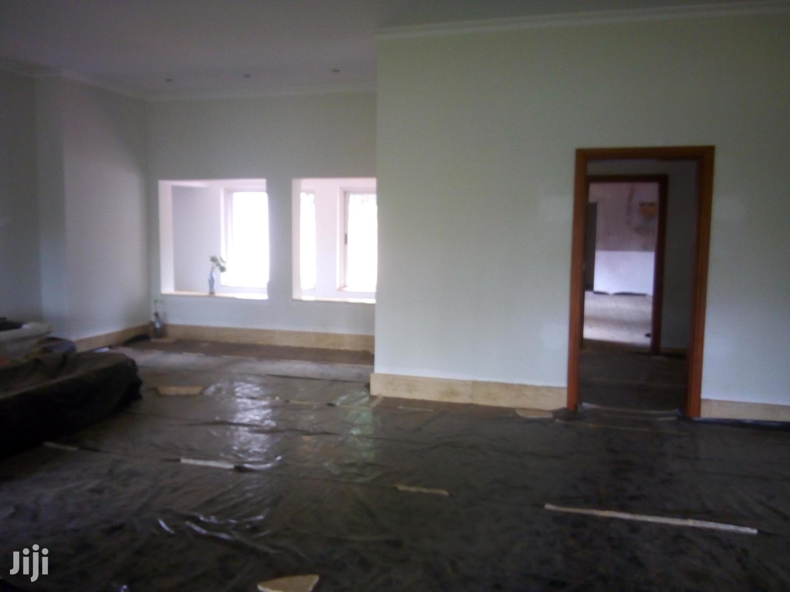 Five Bedroom House In Kololo For Rent in Kampala