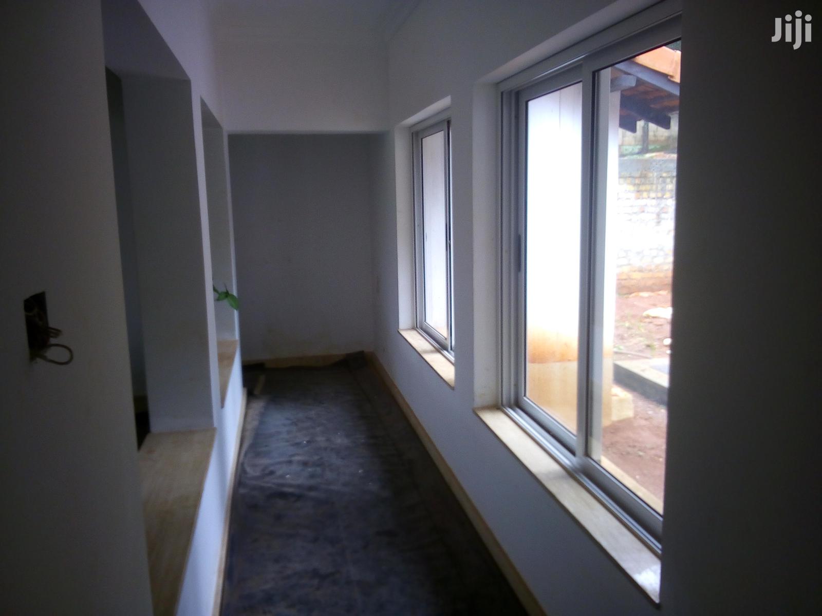 Five Bedroom House In Kololo For Rent in Kampala