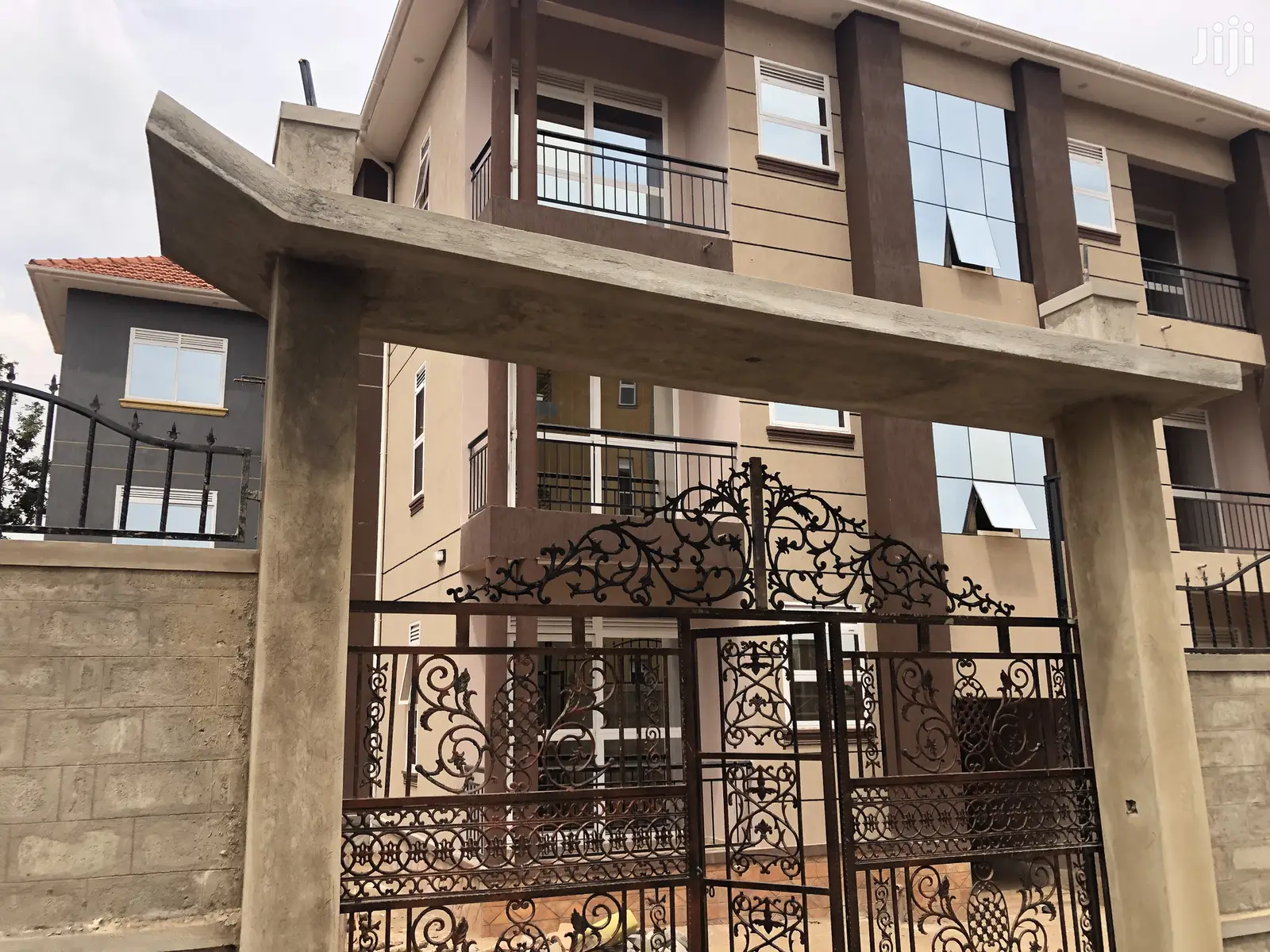 Kiwatule Apatments on Sell in Kampala