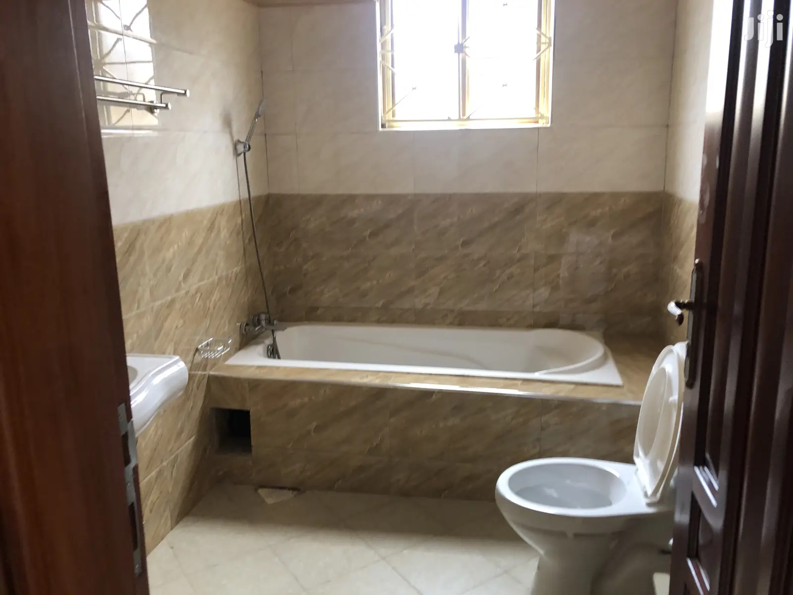 Price Cut,Kira Mamerito Road House on Sale in Kampala