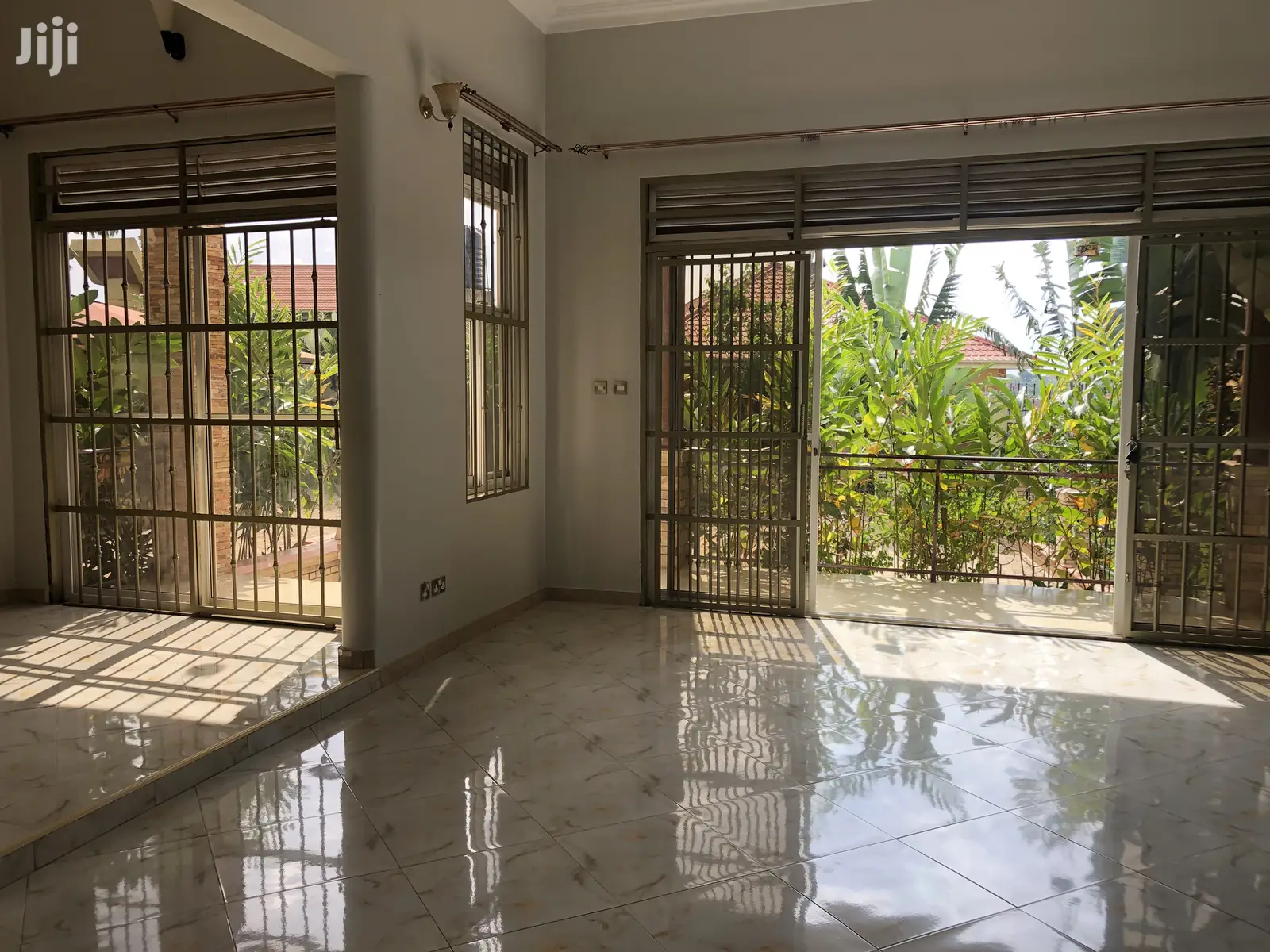 Kira Palatial Home on Sell in Kampala