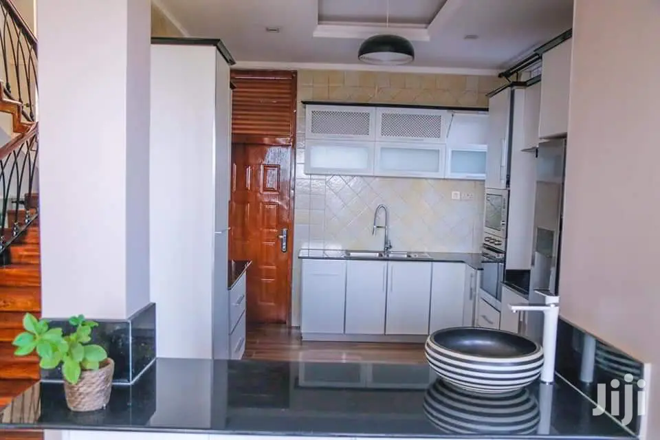 Awesome Home in Kira Mamerito Road on Sell in Kampala