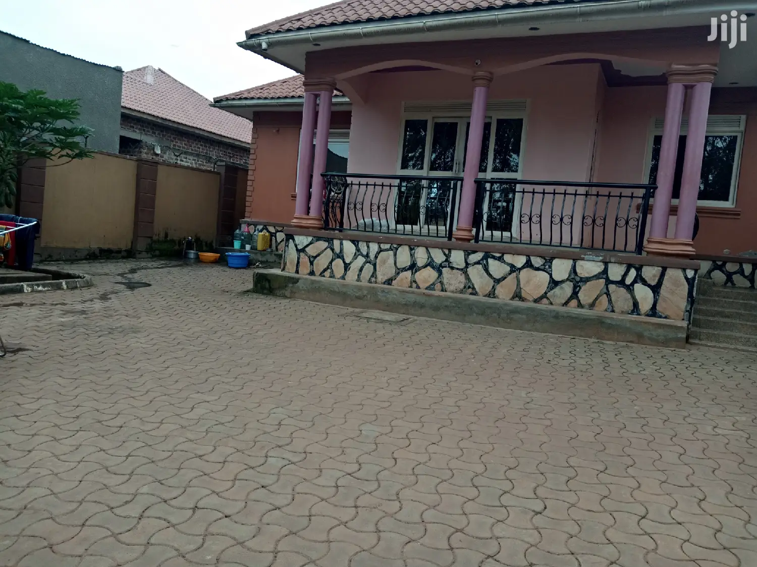 Bungaloo in Najjera for Sell in Kampala