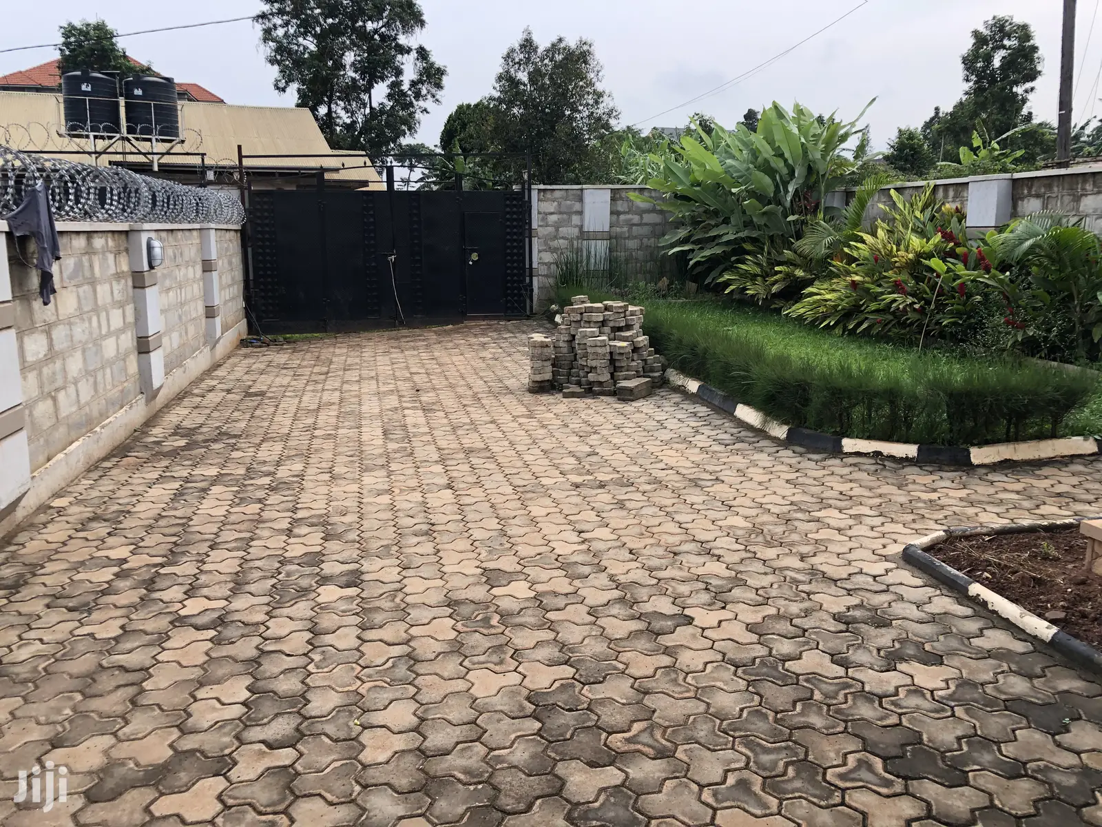 New House in Najjera for Sale in Kampala