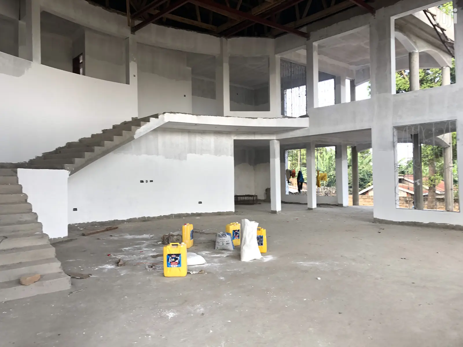 7 Bedroom Mansion In Munyonyo For Sale in Kampala