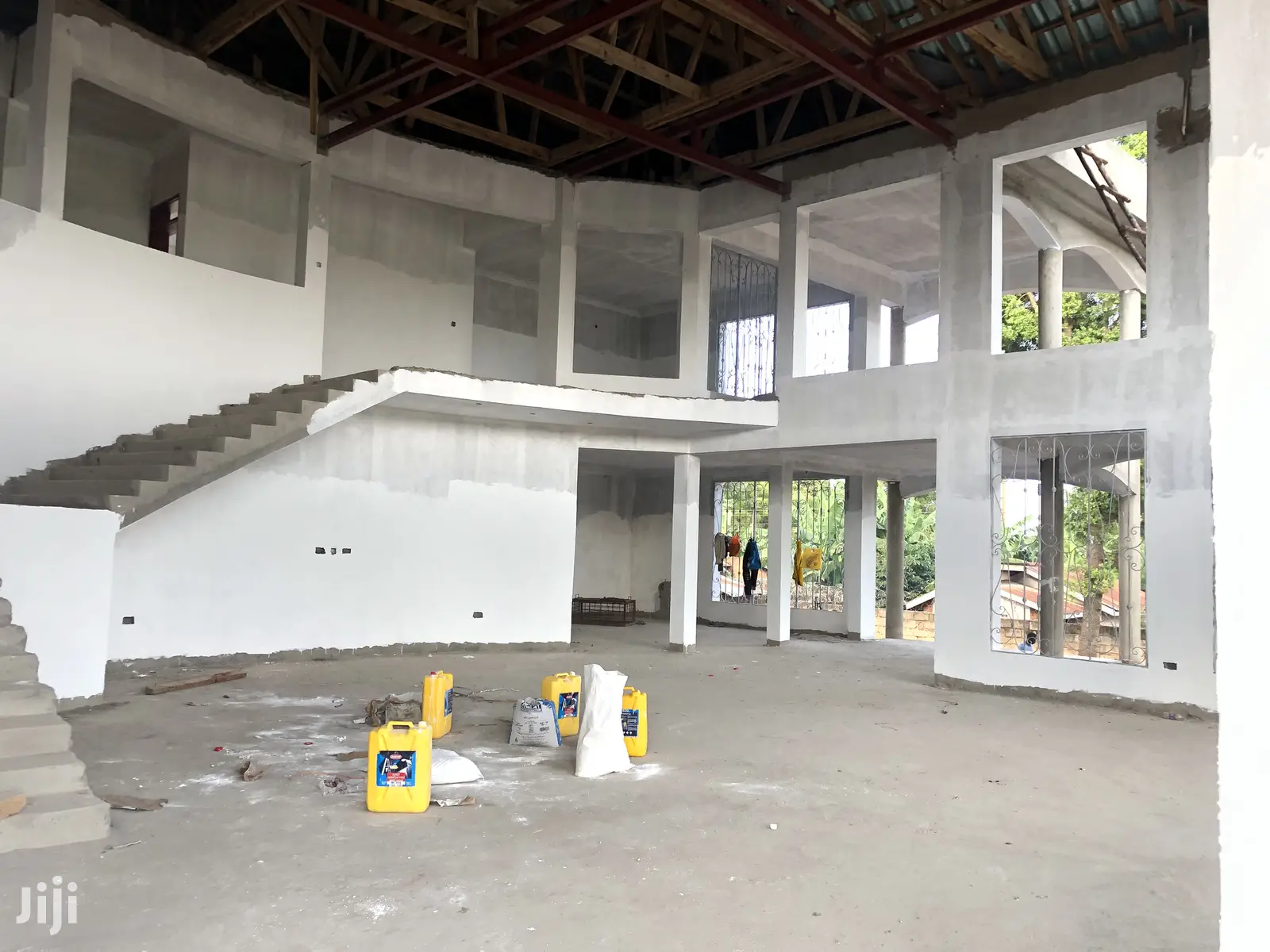 7 Bedroom Mansion In Munyonyo For Sale in Kampala