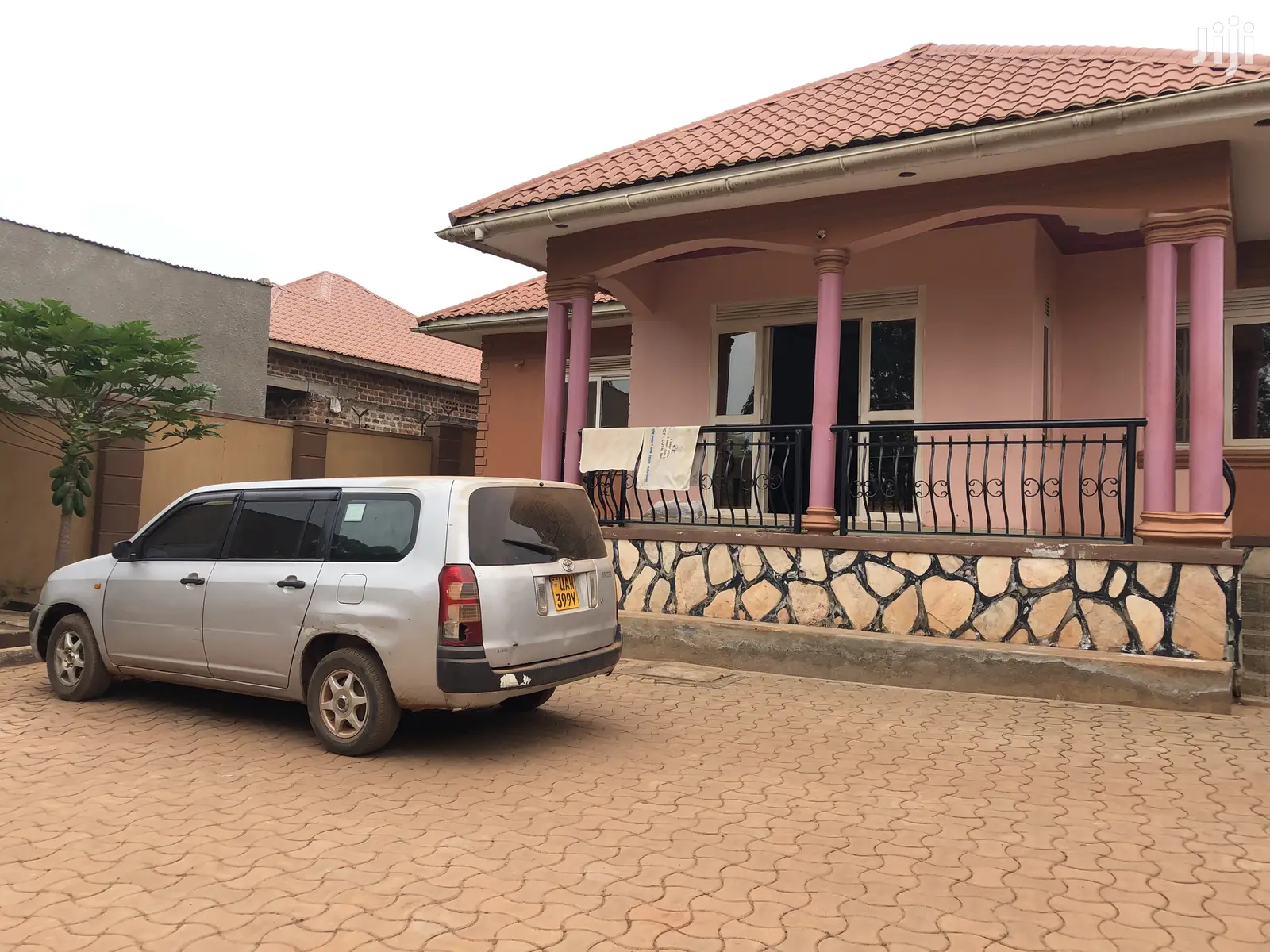 Quicksell,Najjera Fine Home in Kampala