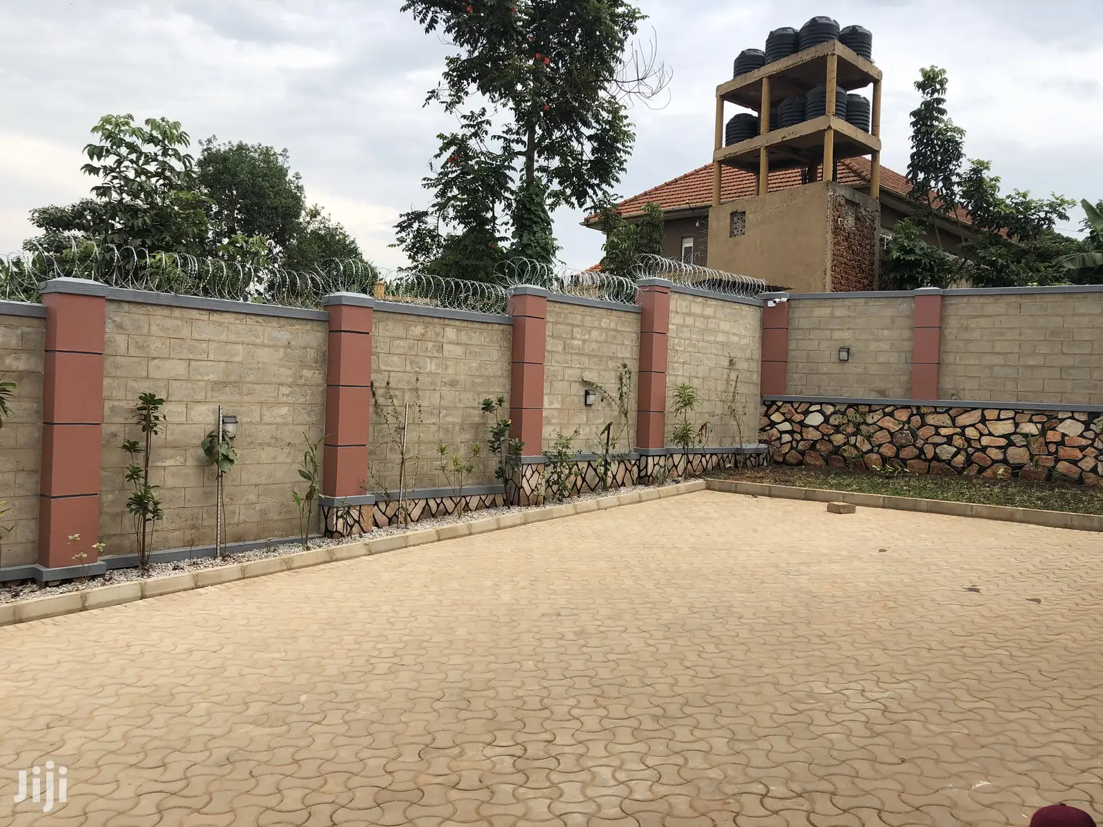 Apartment Building In Kampala On Sell in Kampala