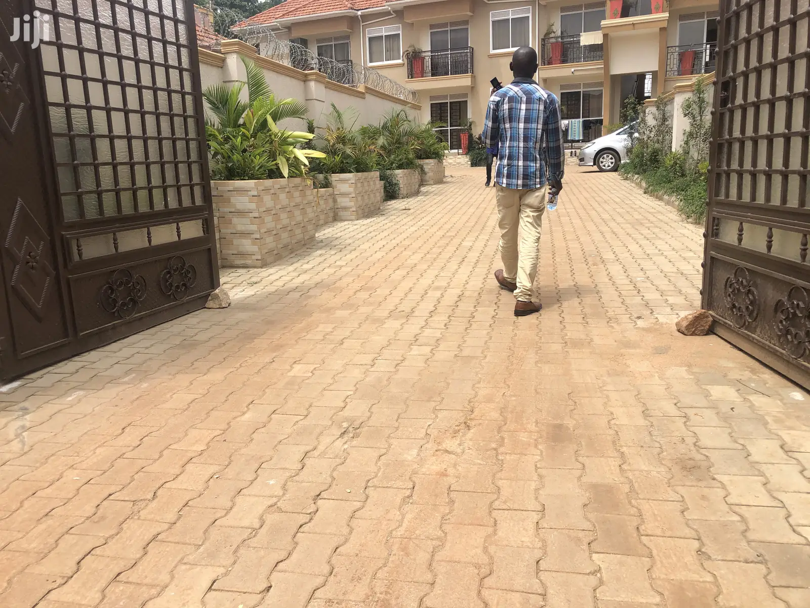 Magnificent Apartments in Kisaasi on Sell in Kampala