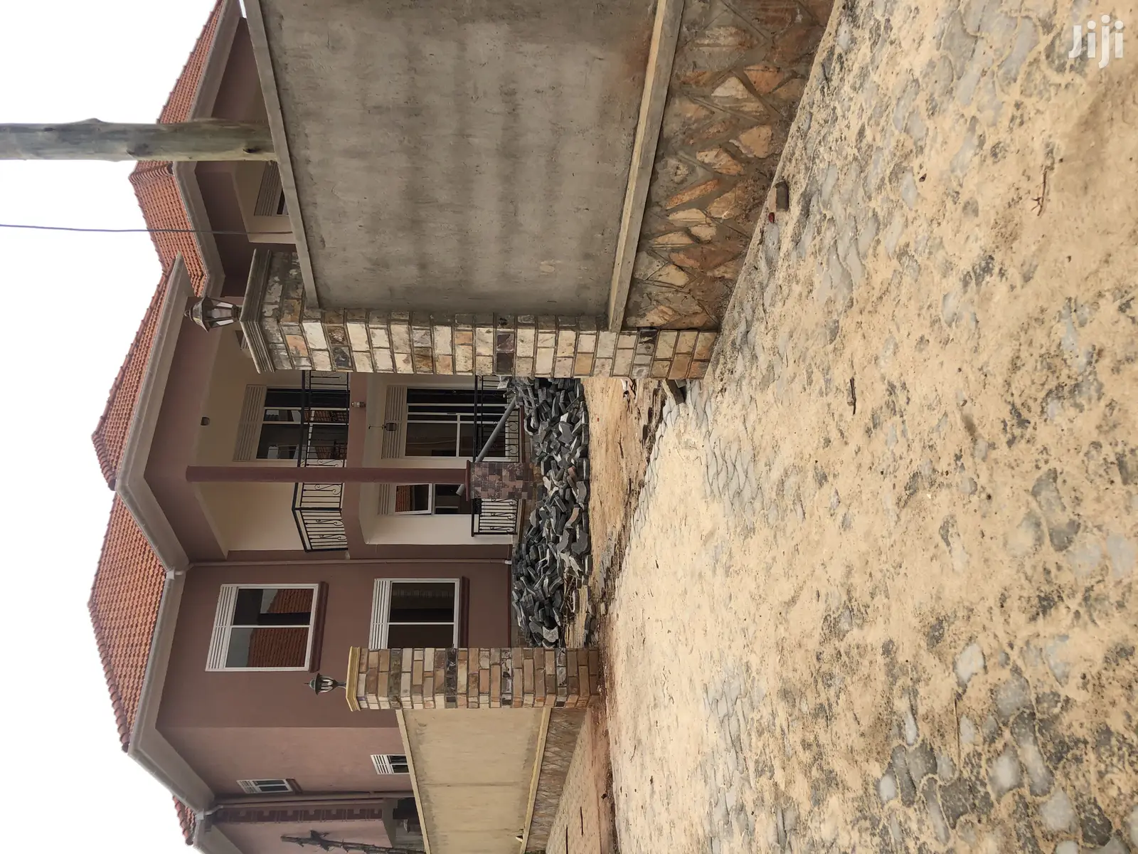 Kira Home With Six Bedrooms on Quick Sell in Kampala
