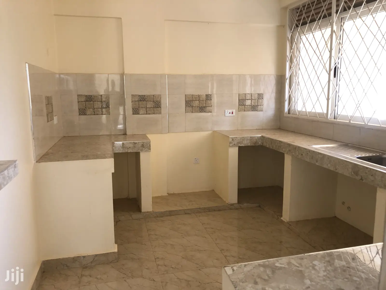 Muyenga 2 Bedroom Condominium For Sale in Kampala
