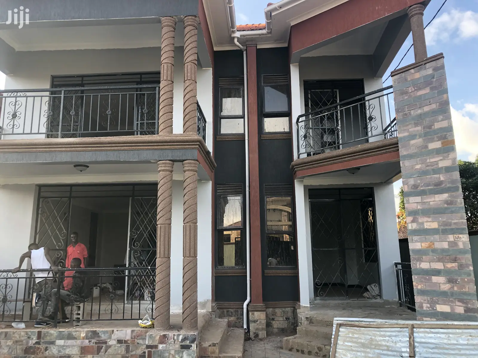 6 Bedroom Mansion At Kira For Sale in Kampala