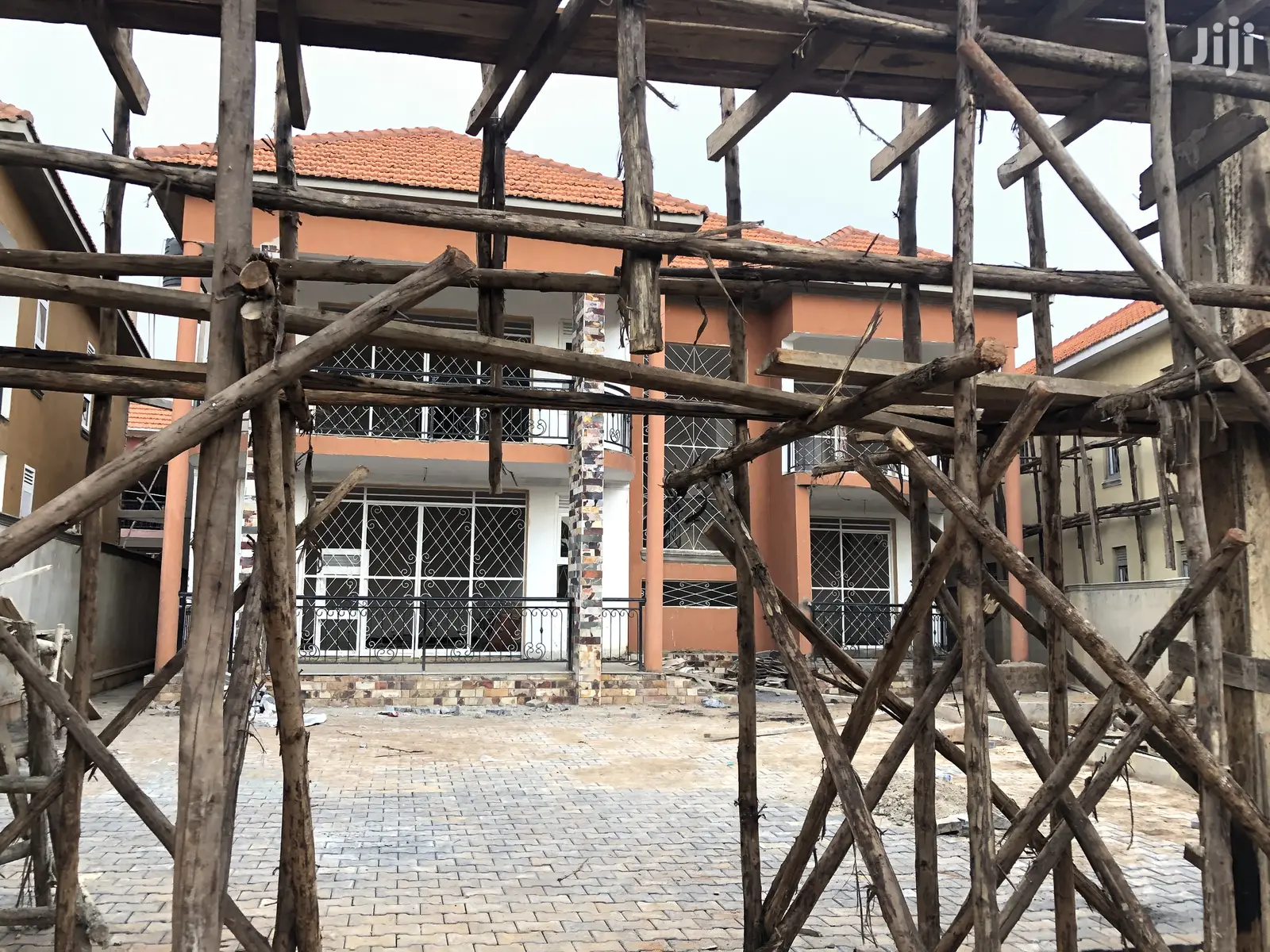 Six Bedrooms Mansion In Kira For Sale in Kampala