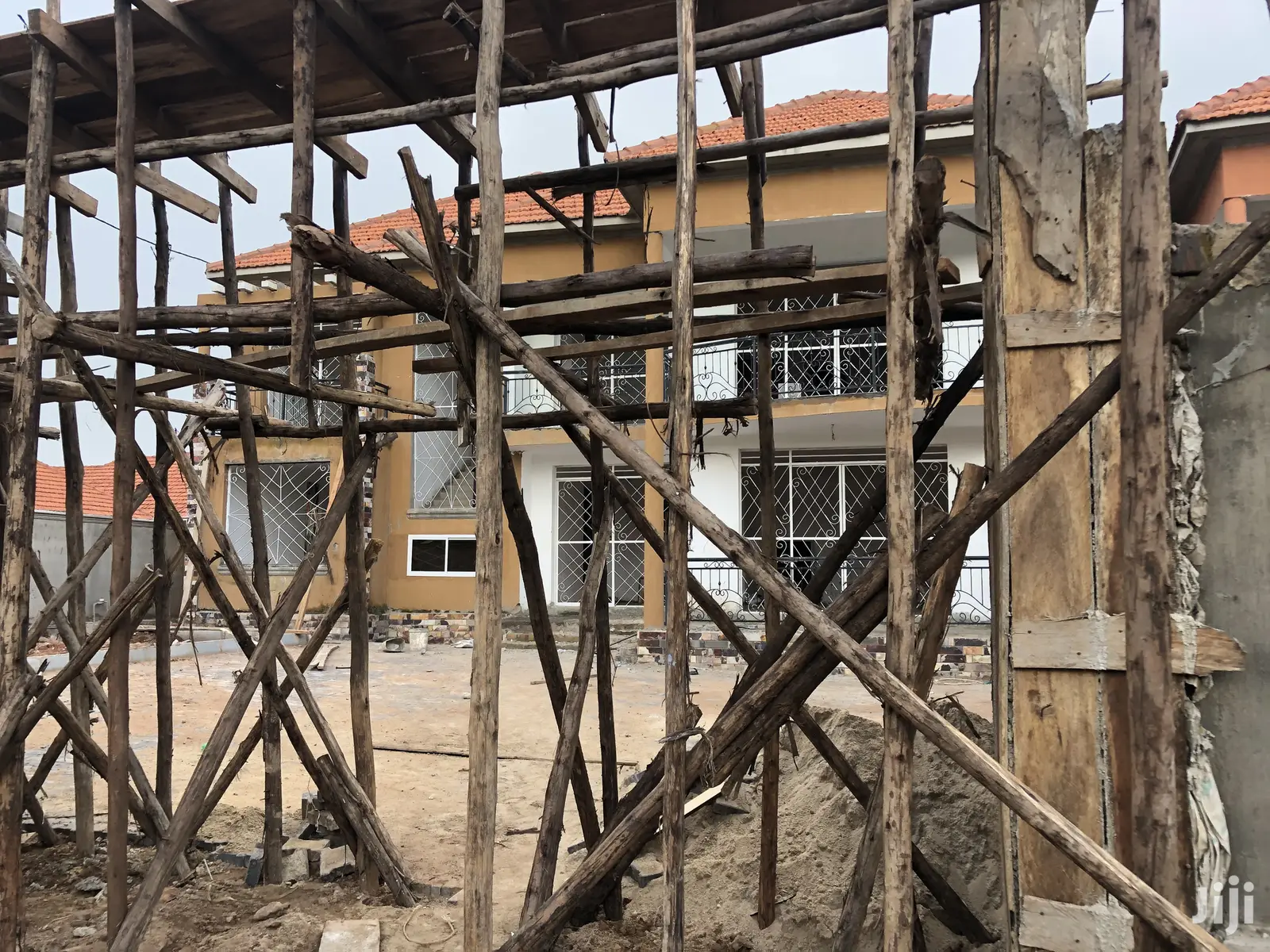 Six Bedrooms Mansion In Kira For Sale in Kampala