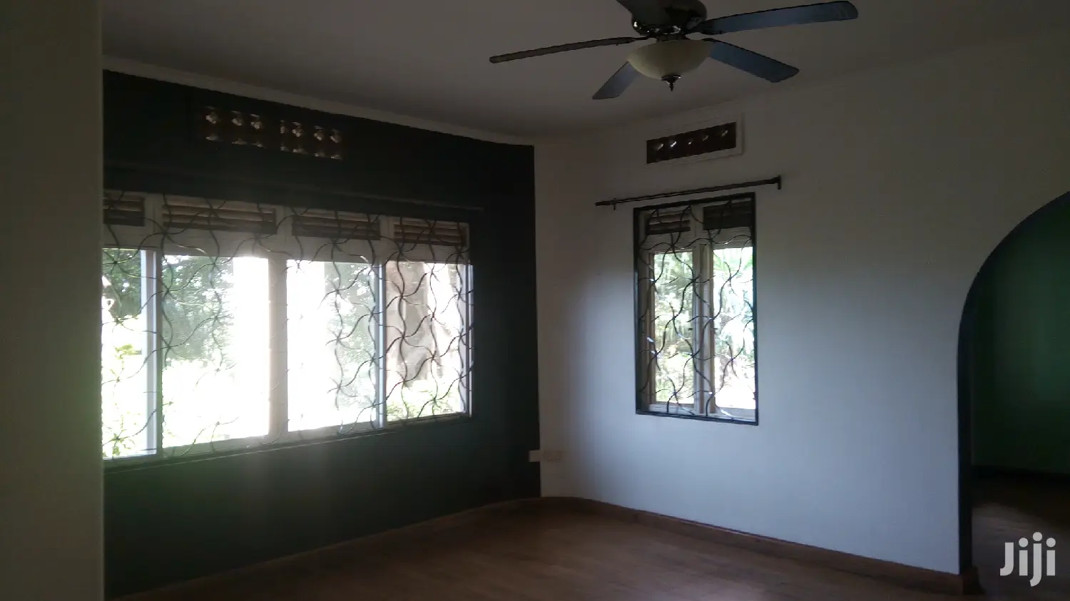 Colonial Green Home in Kampala