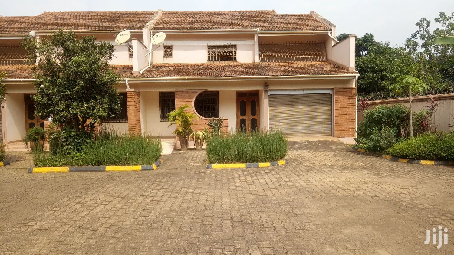 4bdrm Townhouse/Terrace in Kololo Property, Central Division for Rent in Central Division