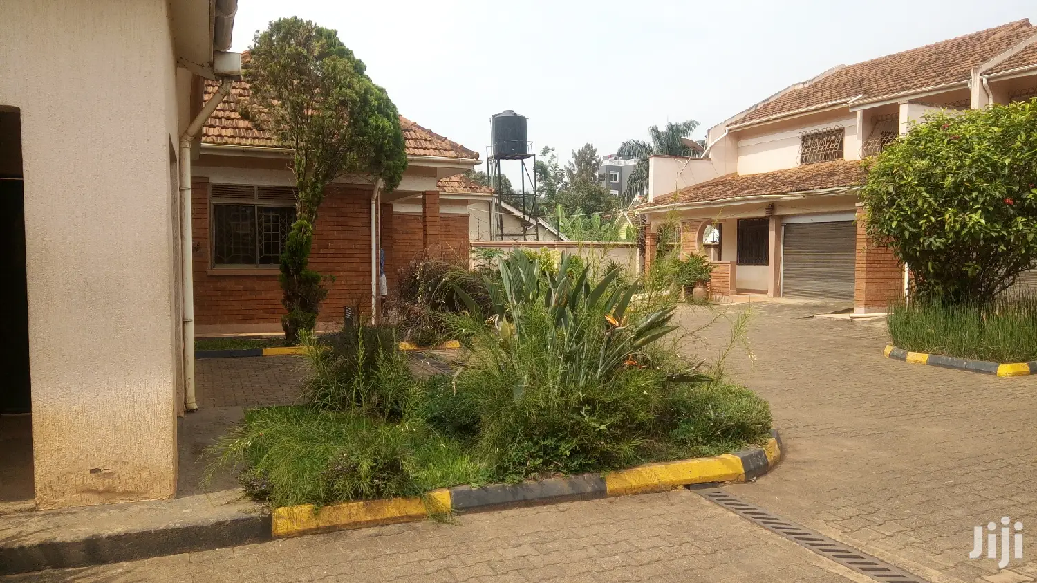 4bdrm Townhouse/Terrace in Kololo Property, Central Division for Rent in Central Division