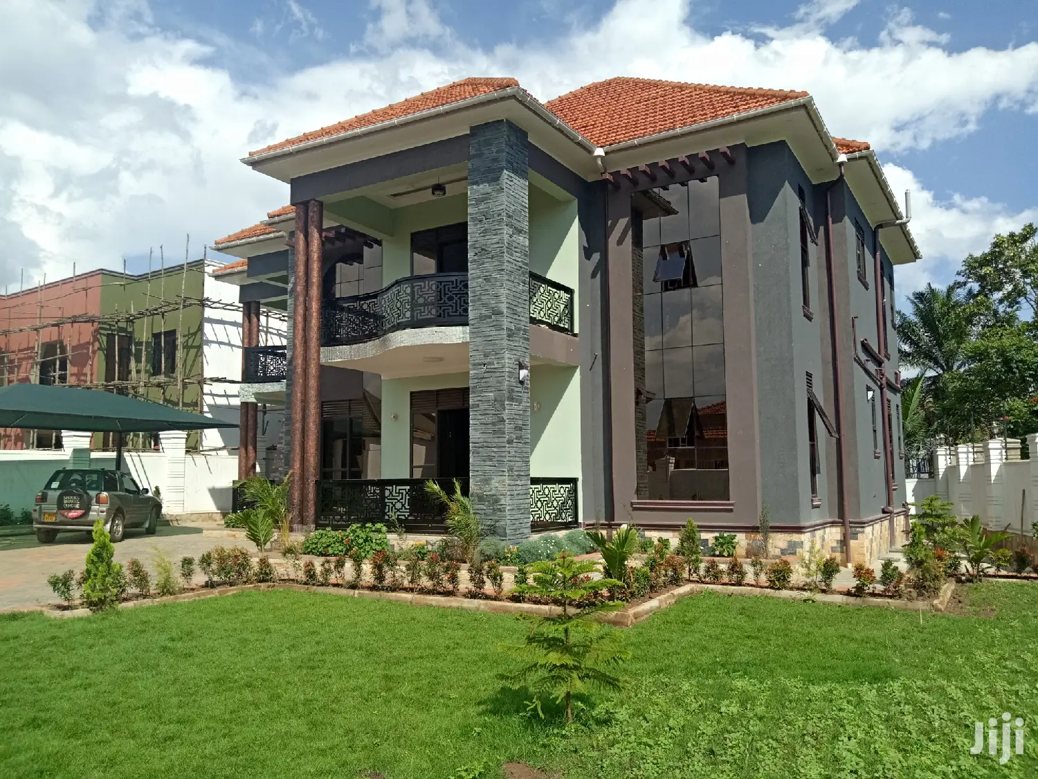 Seven Star Mansion in Najjera on Sell in Kampala