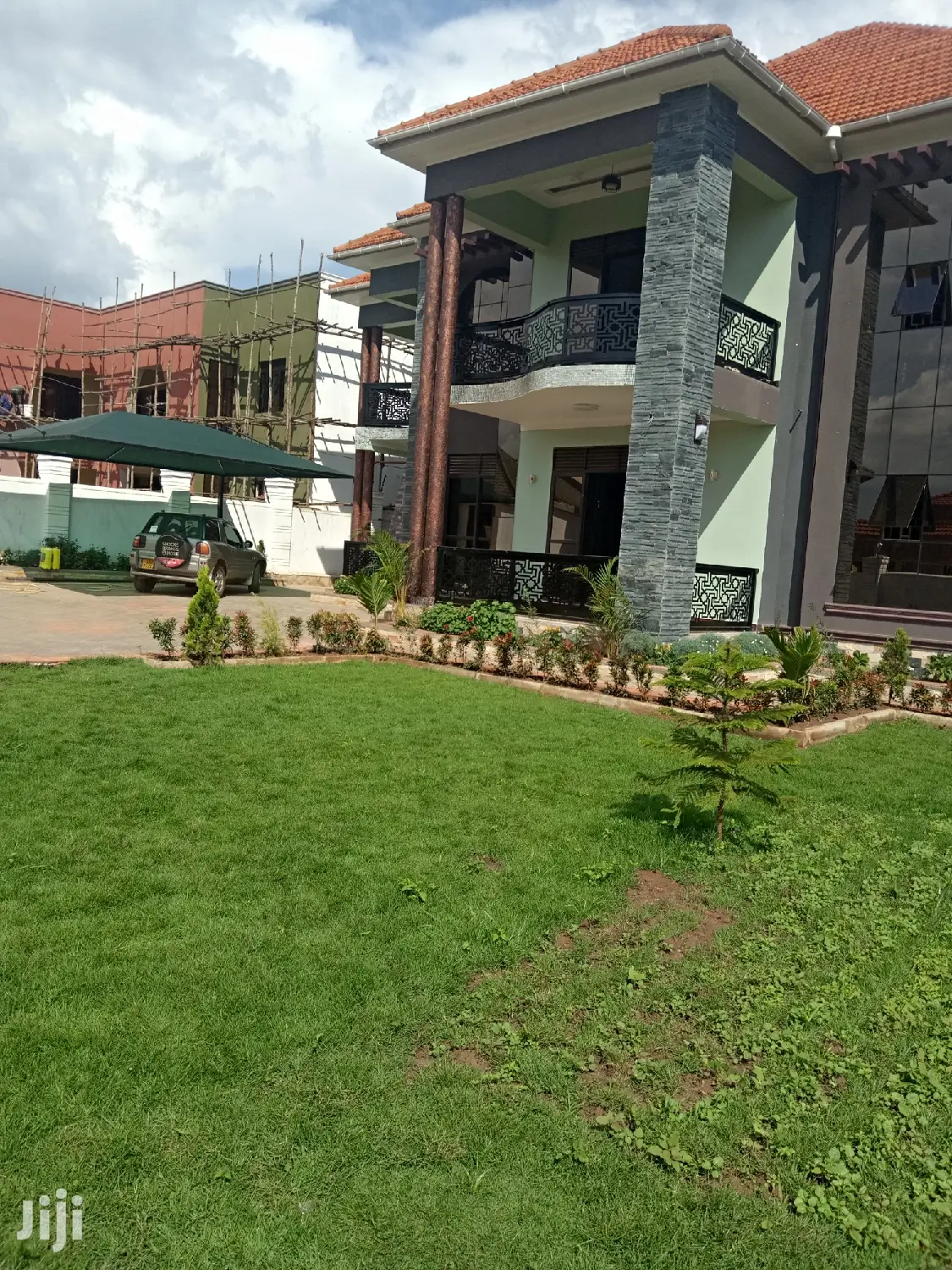 Seven Star Mansion in Najjera on Sell in Kampala